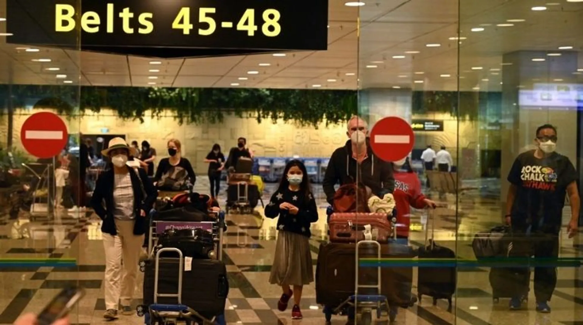 Singapore reopens borders after two-year Covid closure