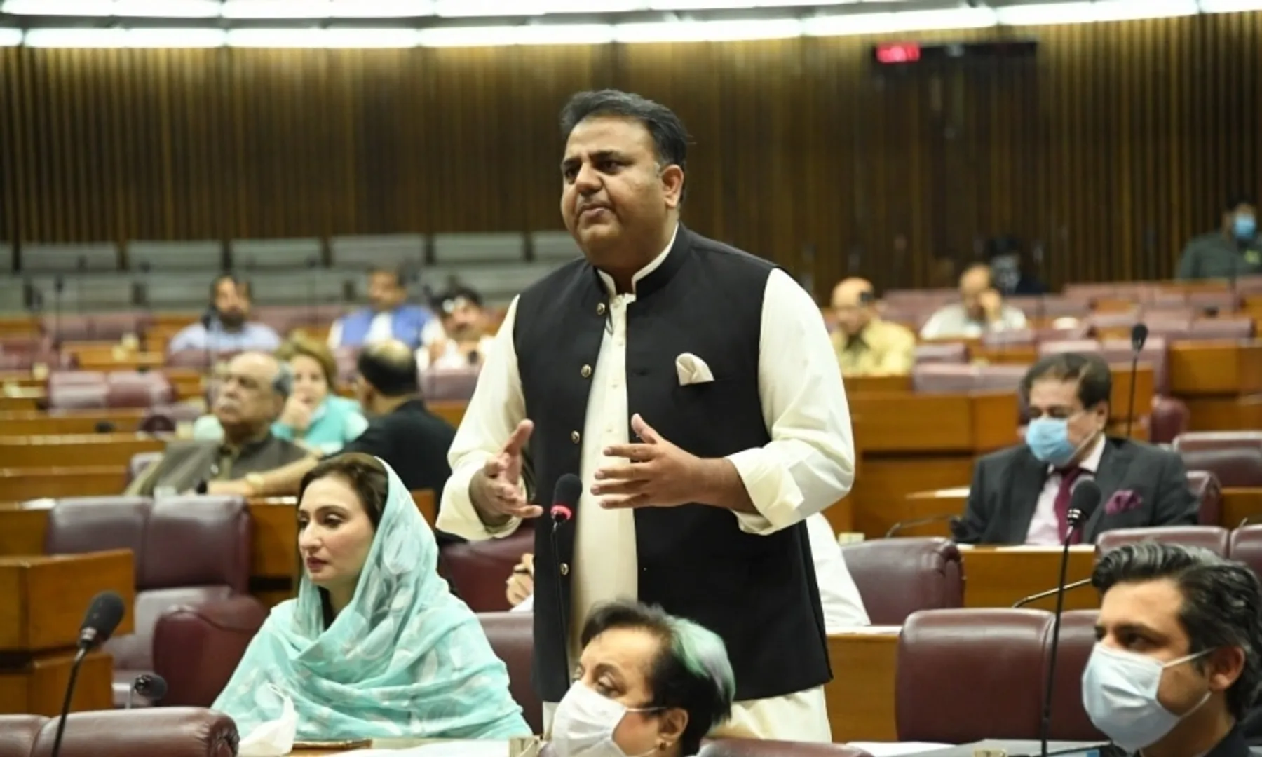 Top 10 world news: Pak parliament witnesses ruckus ahead of no-trust vote and more