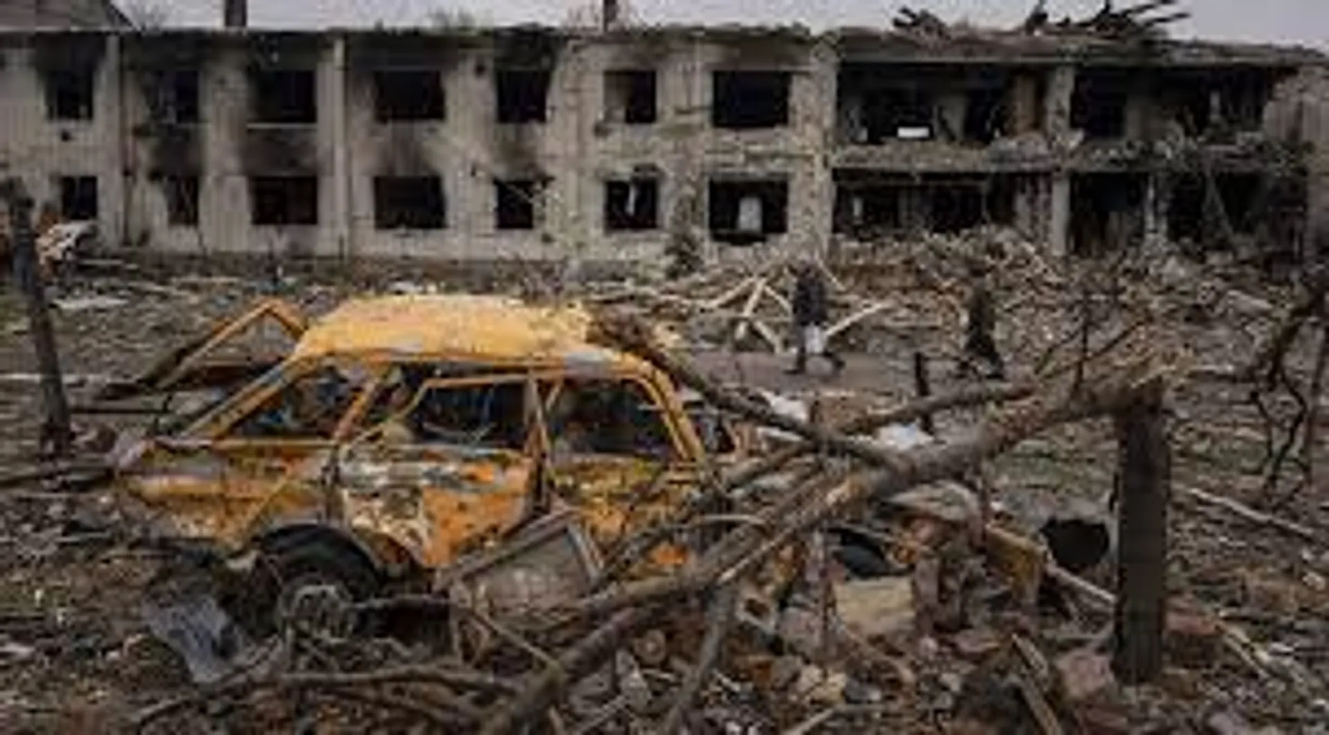 Russian troops retreat from key Ukrainian cities, villages turn into graveyards