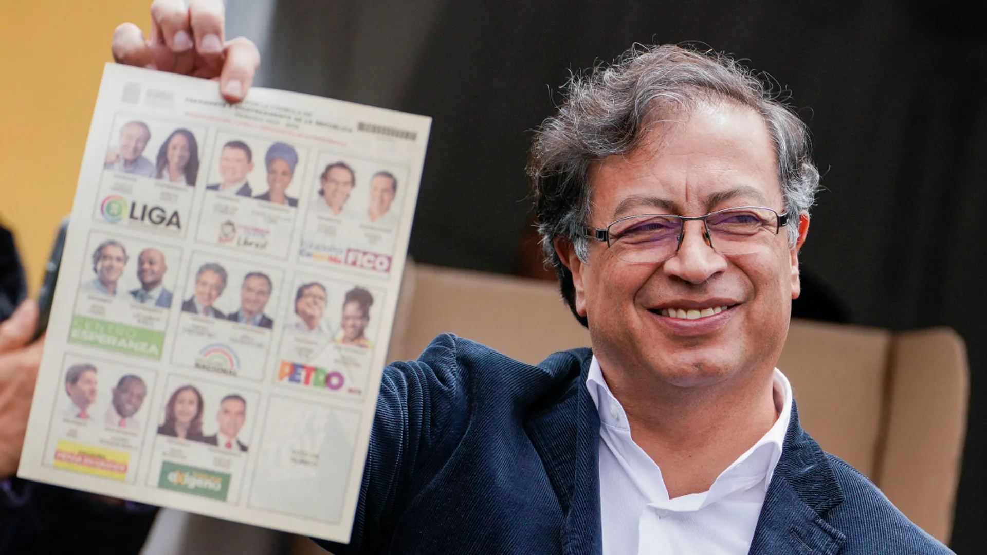 Colombia election: Leftist Gustavo Petro wins first round of presidential vote