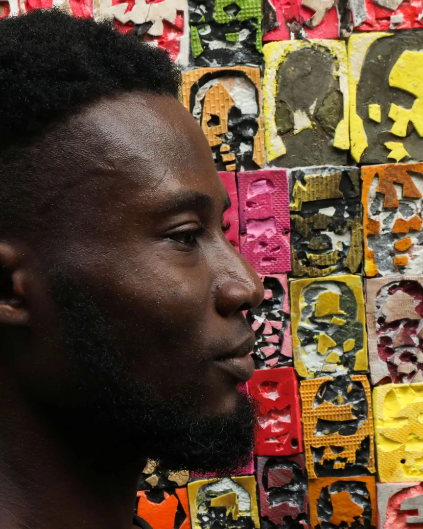 Ivorian artist recycles old phones to create artworks