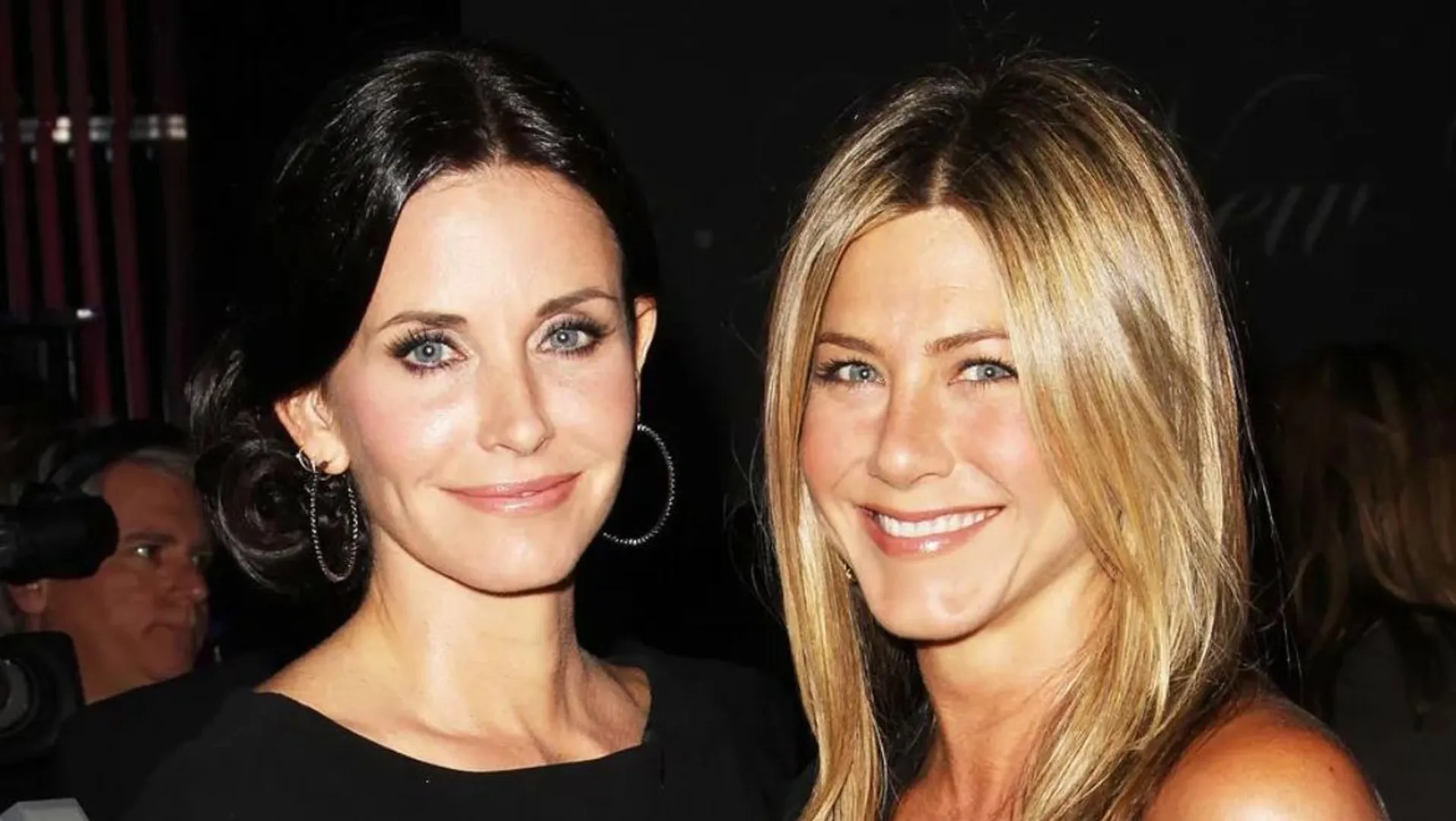 Jennifer Aniston sends a cute birthday wishÂ to friend Courteney Cox with a throwback pic