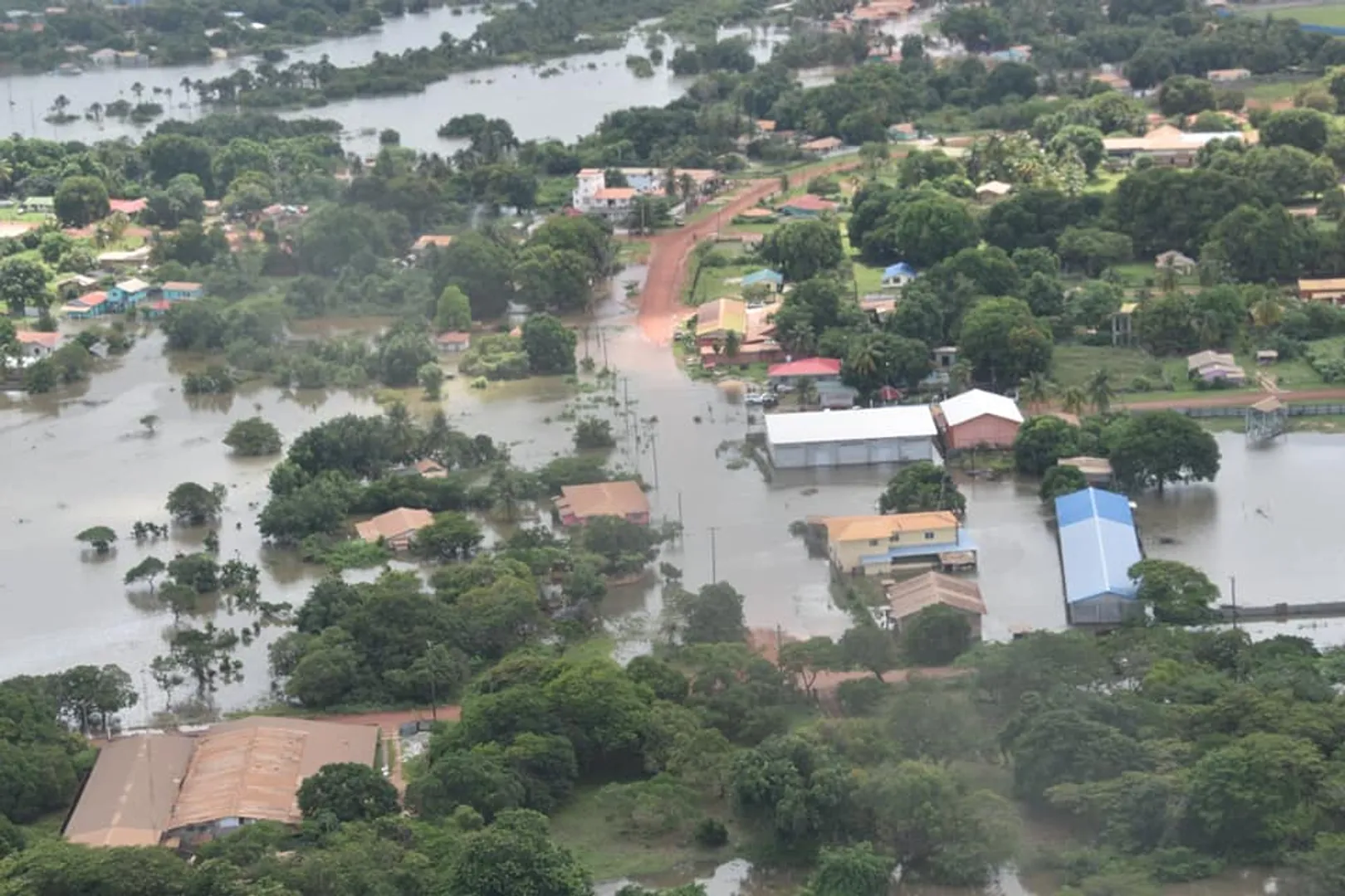 Floods in Suriname damage crops, cuts off communities