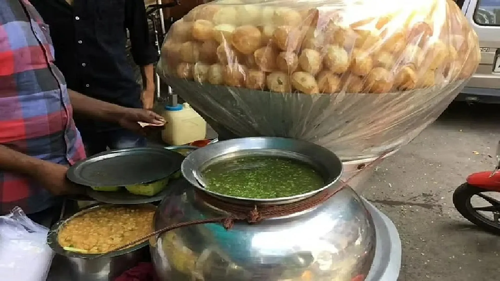 Nepal bans street food in Kathmandu due to Cholera outbreak