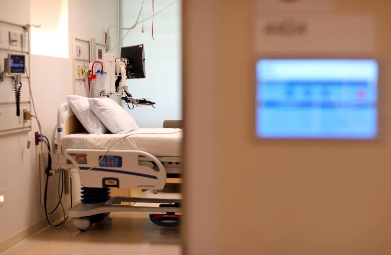 First throat Diptheria cases of this century diagnosed in Australia, toddler hospitalised