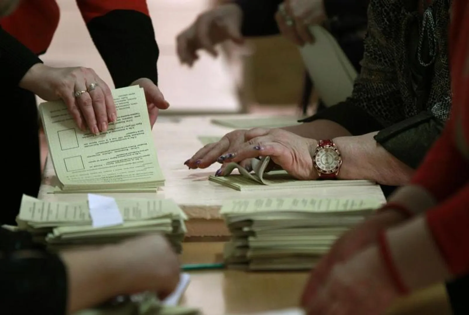 Russian referendum voting evokes feeling of anger, trepidation and defiance