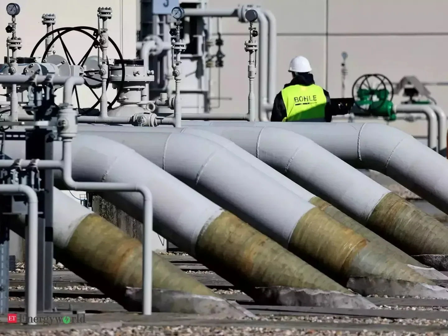 Europe energy crisis: Russia reduces gas supplies to France