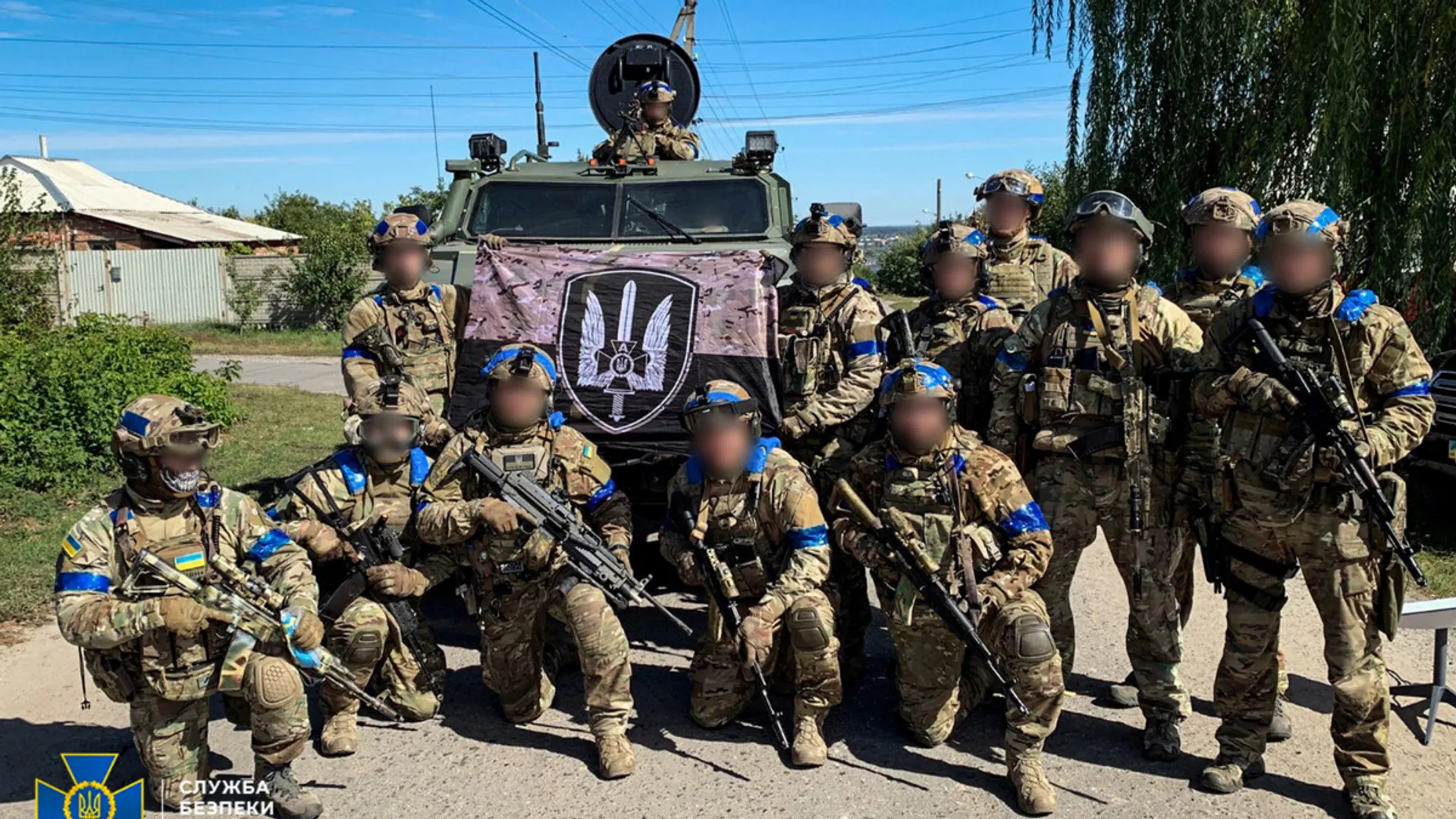 Kharkiv: After Kyiv severs supply line, Russian grip on northeast Ukraine collapses
