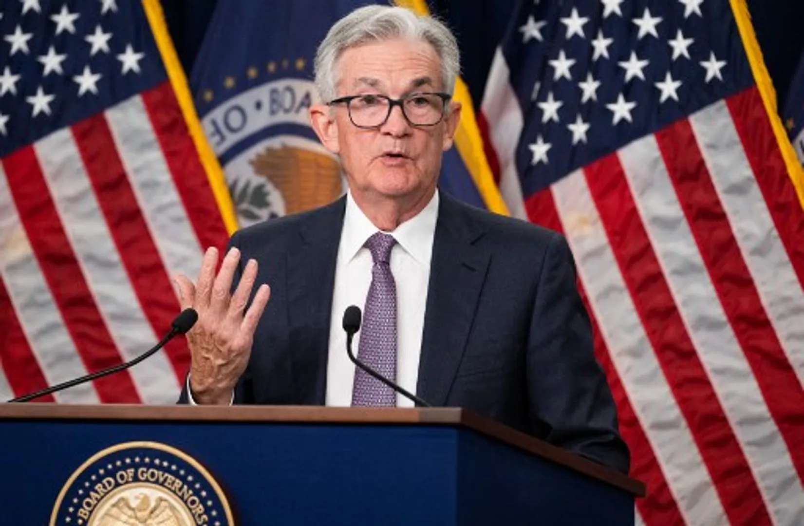 Fed officials divided on interest rate cuts: Insights from September meeting minutes