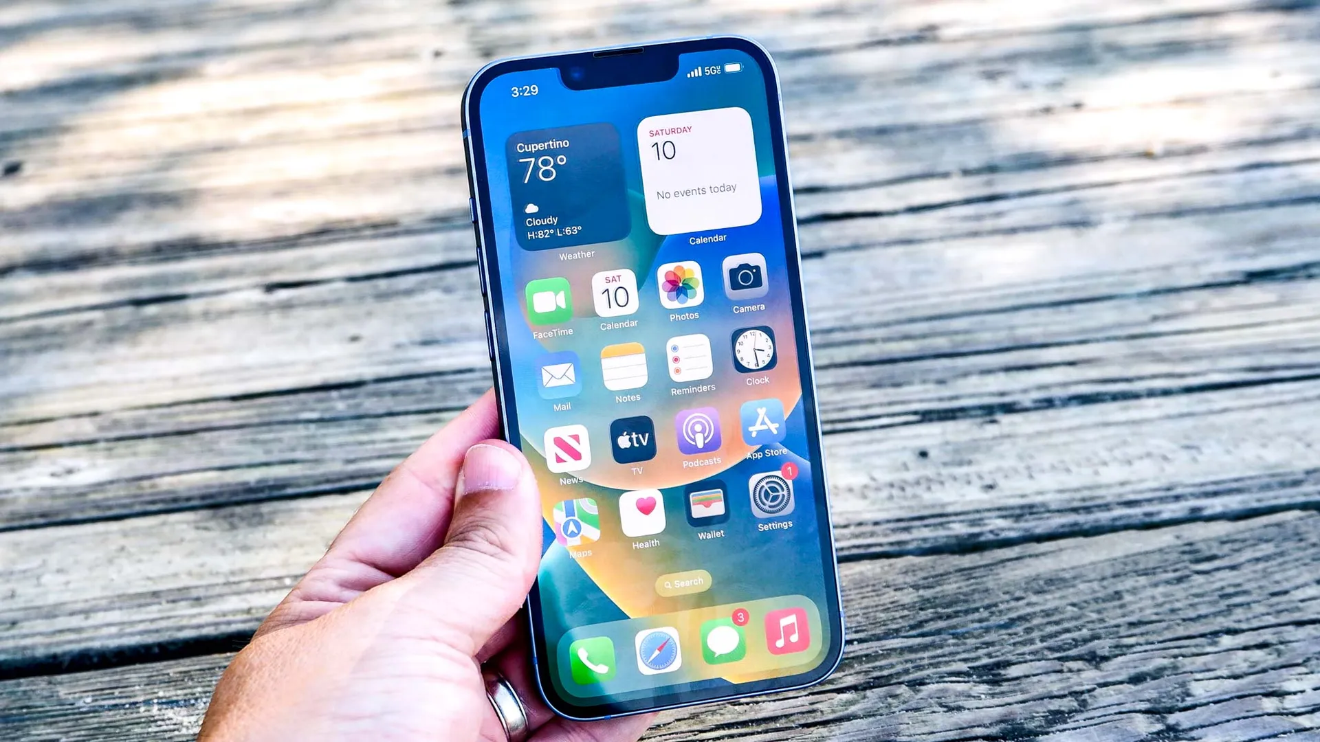 Apple admits to multiple technical faults in latest iPhones, iOS 16.0.1 not enough to fix all bugs