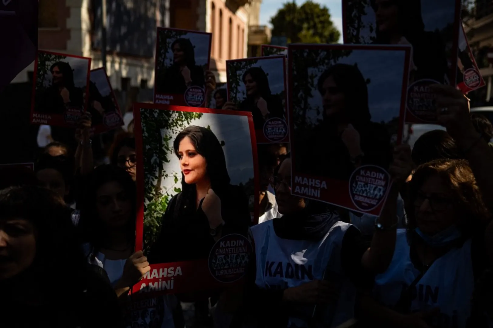 Mahsa Amini death: Nine Europeans arrested for protesting against Iranian government