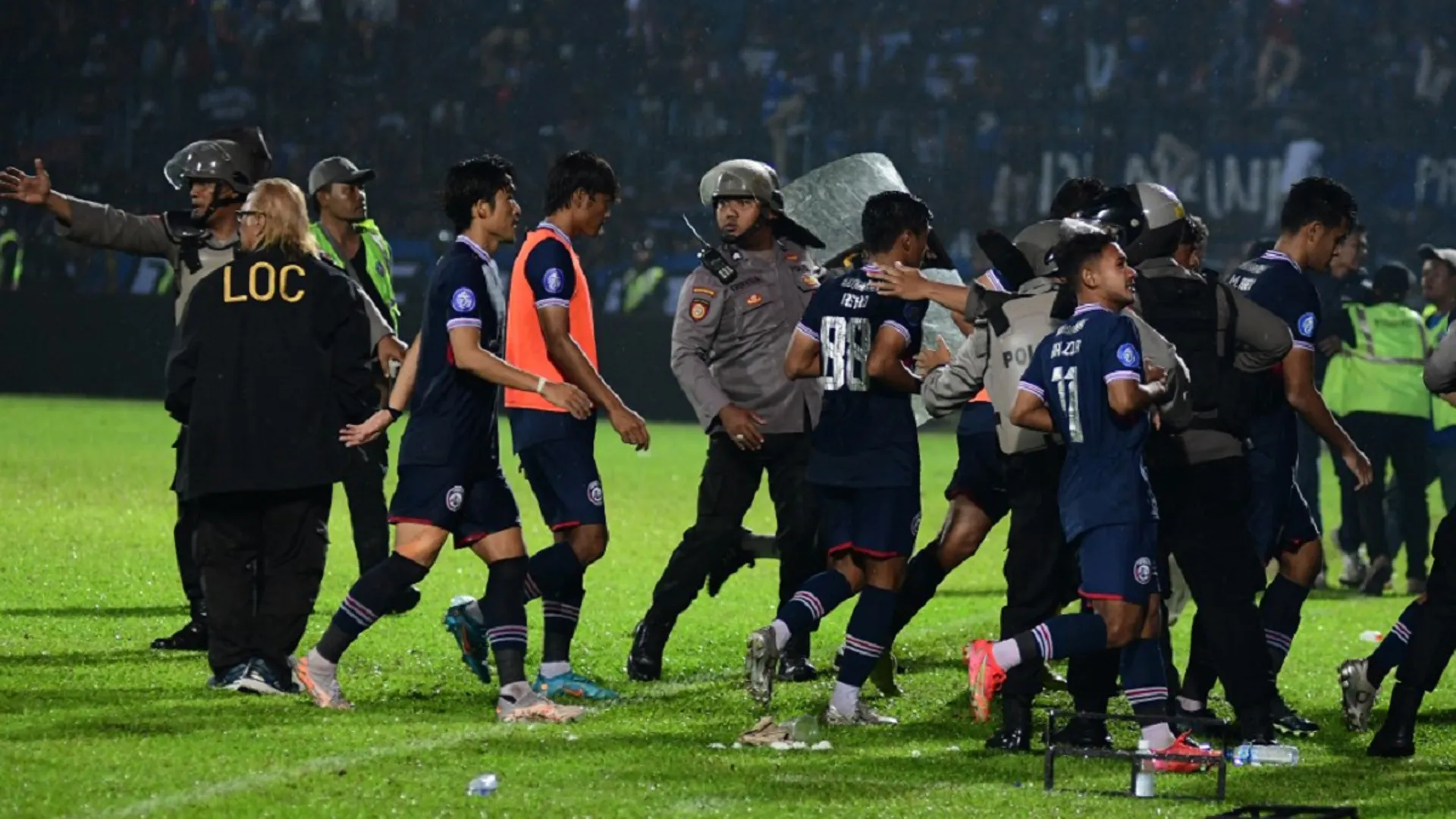 FIFA won't impose sanctions over deadly stadium stampede, says Indonesia President Joko Widodo