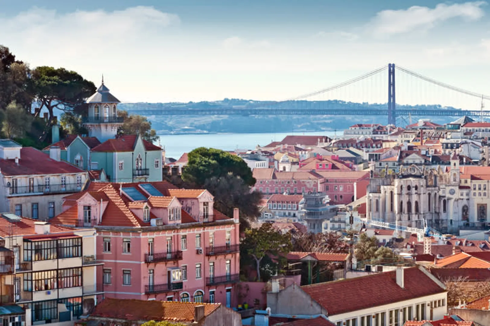 World Business Watch: Portugal announces a one-year ‘digital nomad’ visa for remote workers