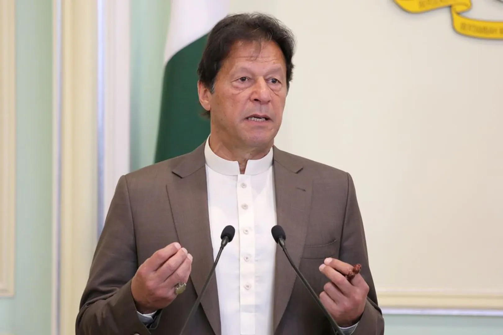 'Was unaware of any undertaking', replies Imran Khan in a SC contempt case