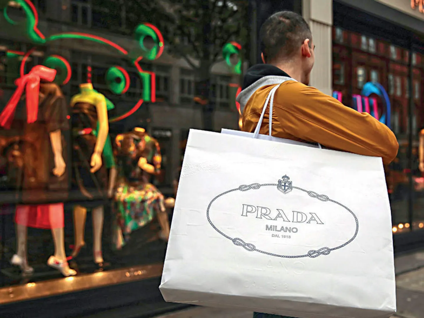 World Business Watch: Gen Z consumers propel global luxury sales; spending growing faster than ever