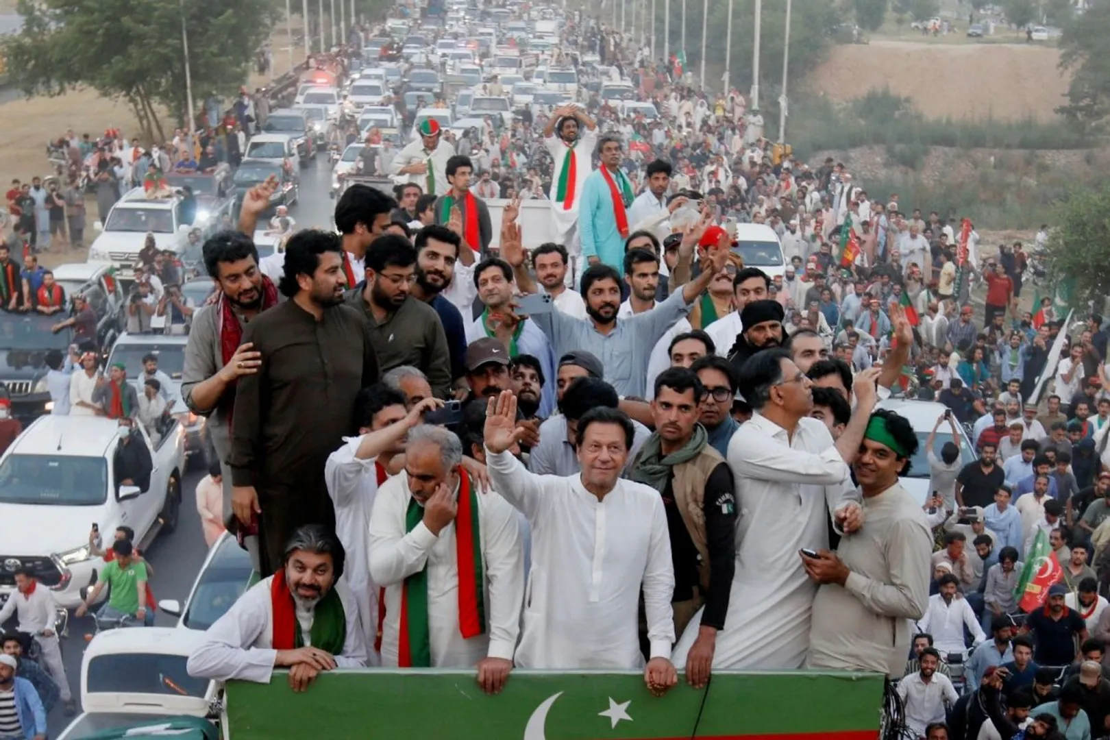 WION Dispatch: PTI Chief Imran Khan to rejoin long march in Rawalpindi on Saturday
