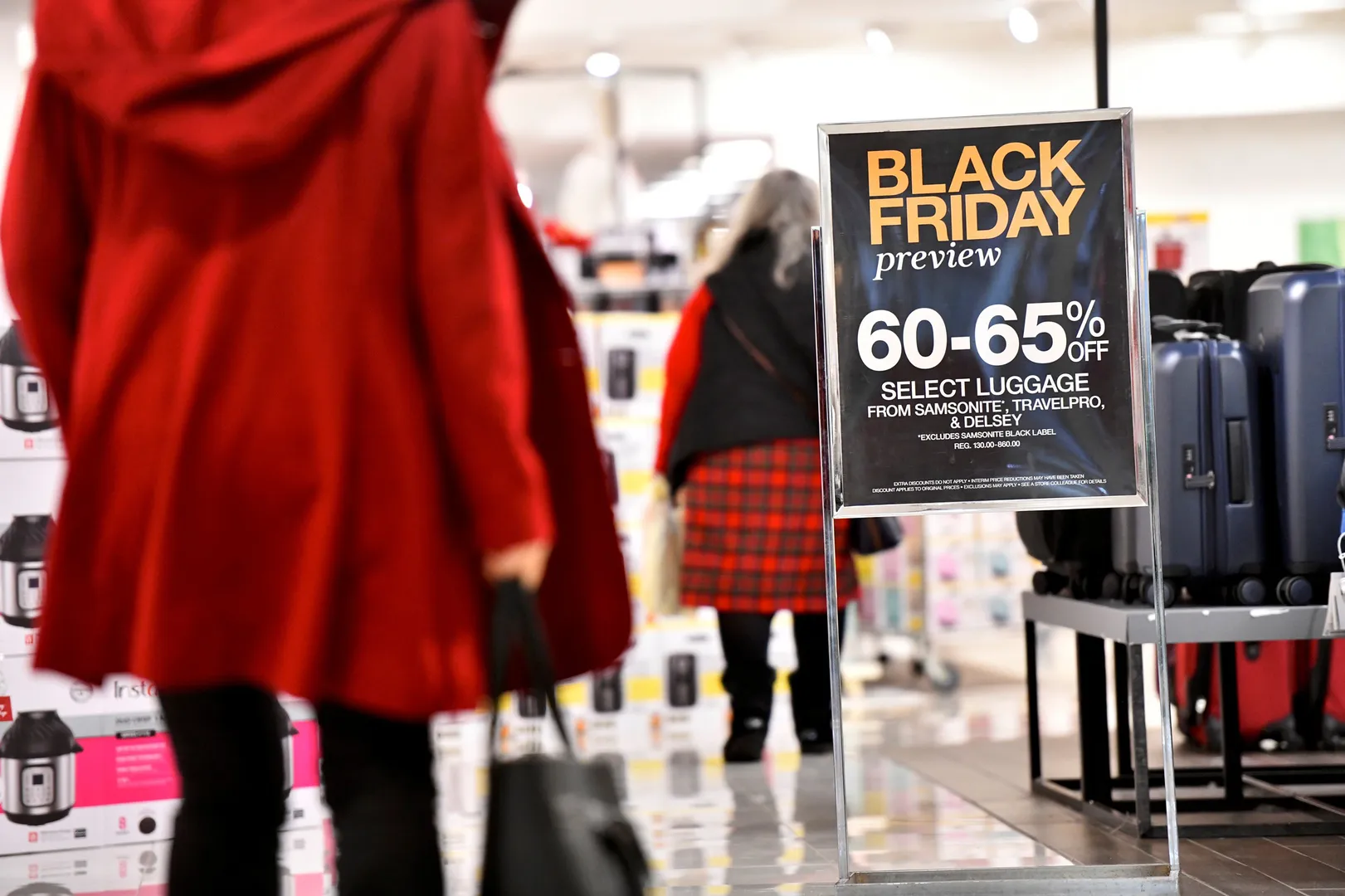 Black Friday Sale: Inflation clouds sale kickoff; Thanksgiving sales hit record $5.29 bn