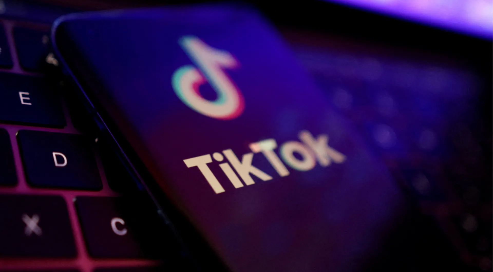 TikTok testing new horizontal full-screen mode: Report