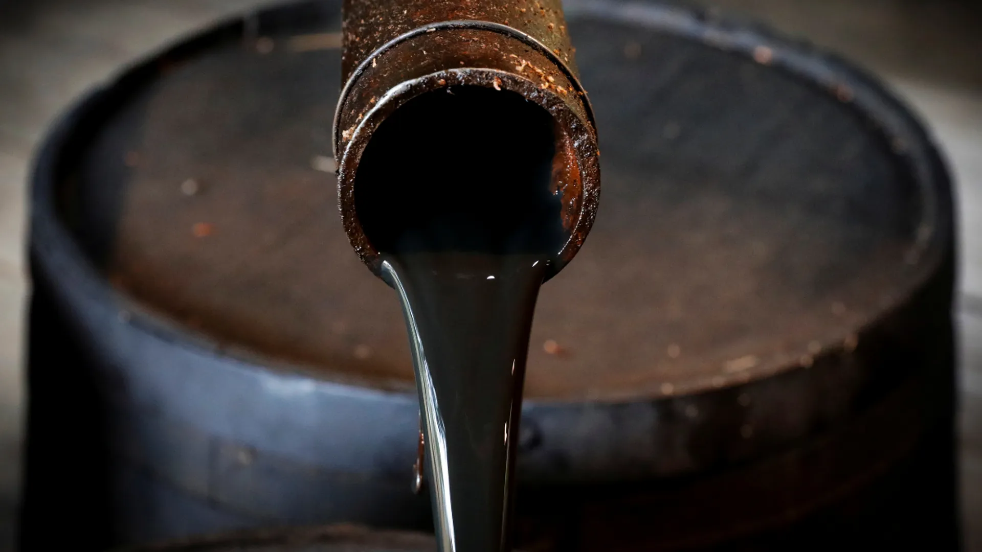 Oil steadies after fall as China demand revival hopes offset Russia price cap uncertainty
