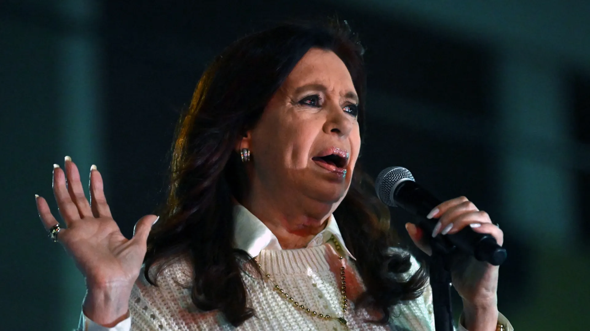 Argentina's VP Cristina FernÃ¡ndez sentenced to six years in jail, know why