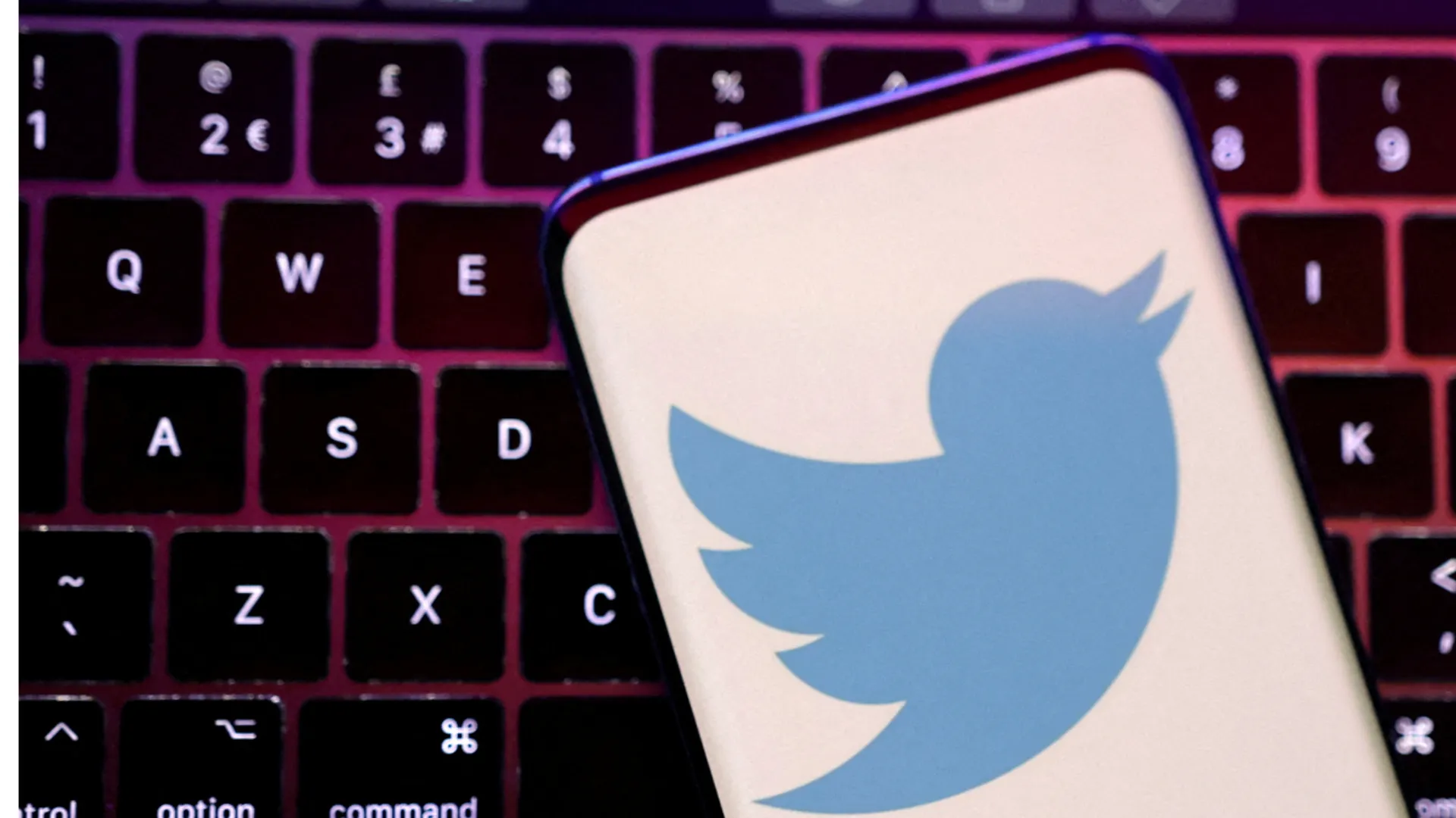 Twitter's global policy VP quits, days after settling with the company: Report