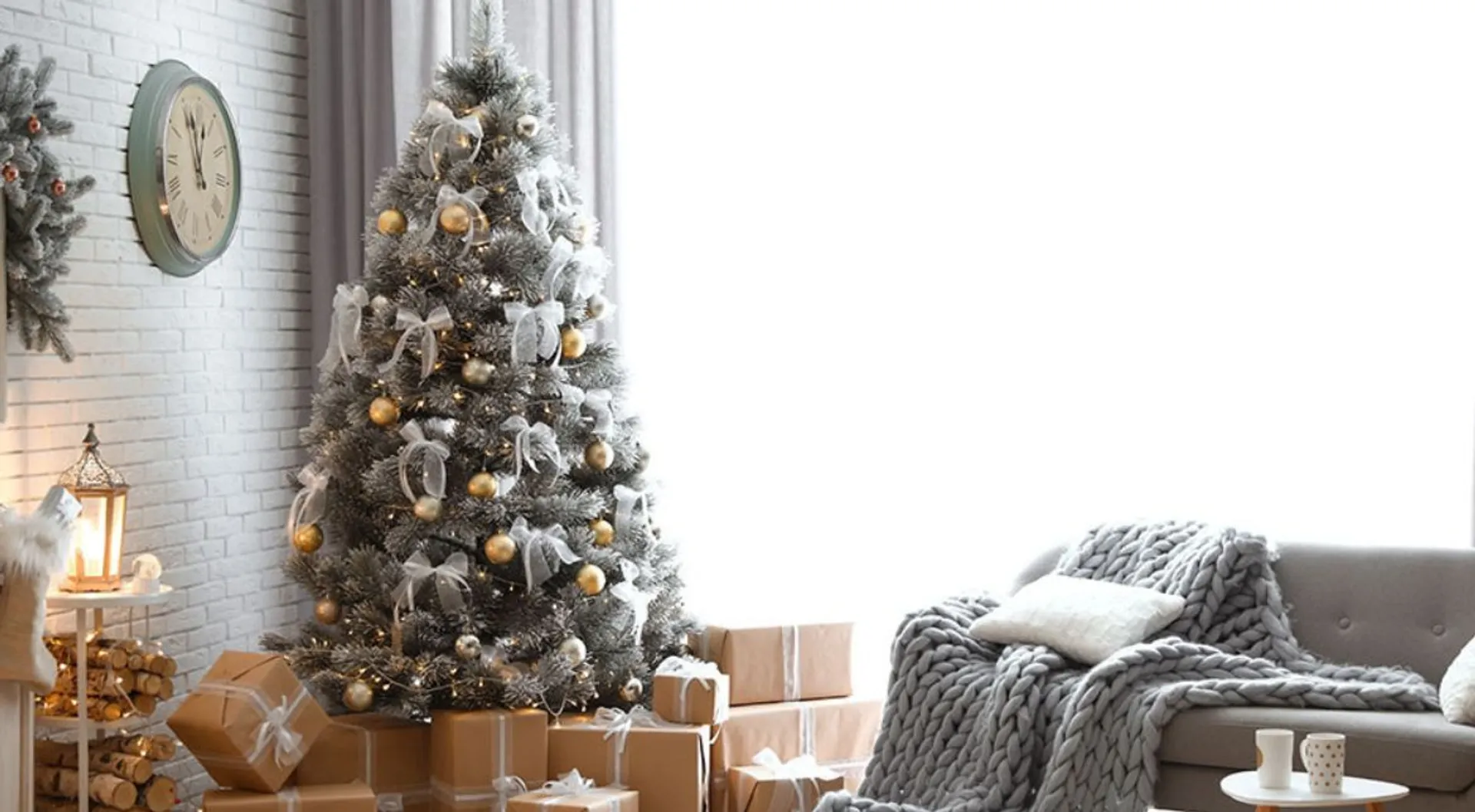 Holiday Special: Easy steps to decorate your Christmas tree this year