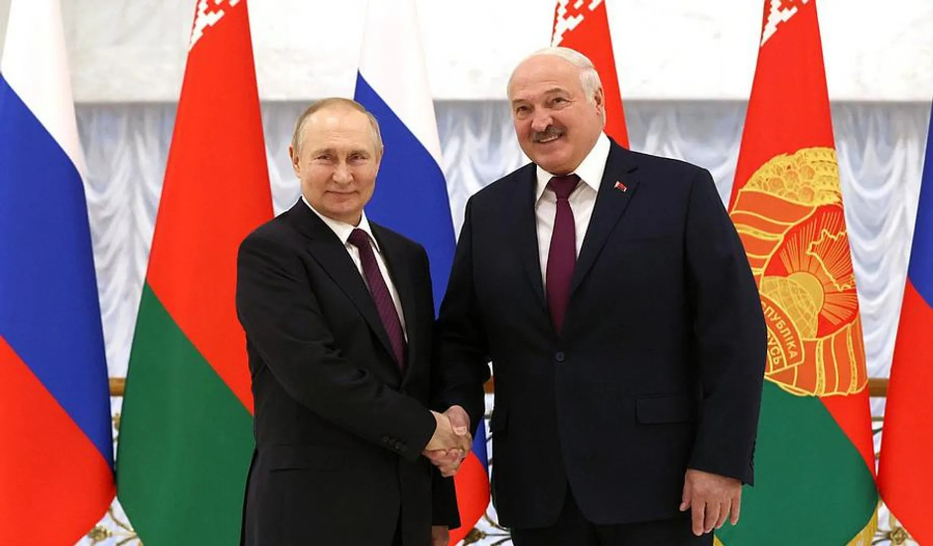 Putin lands in Minsk, holds talk with Belarus President Lukashenko