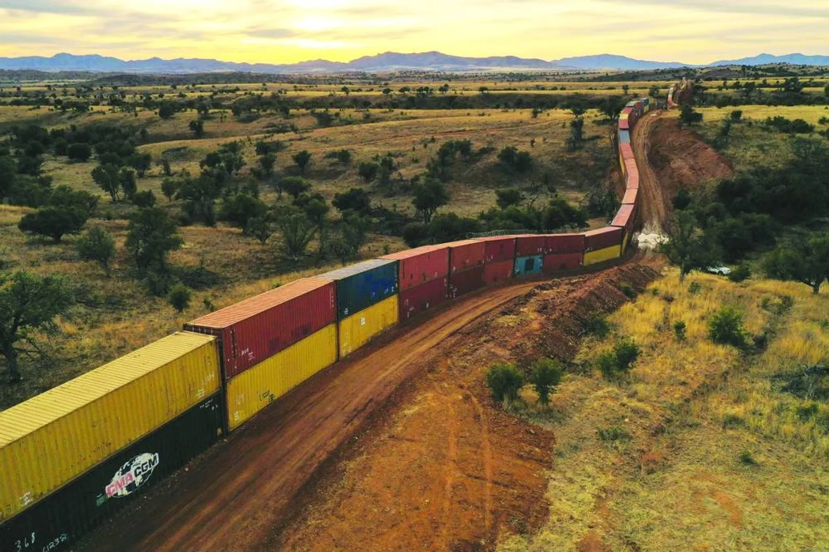 Arizona agrees to dismantle shipping container wall on Mexican border