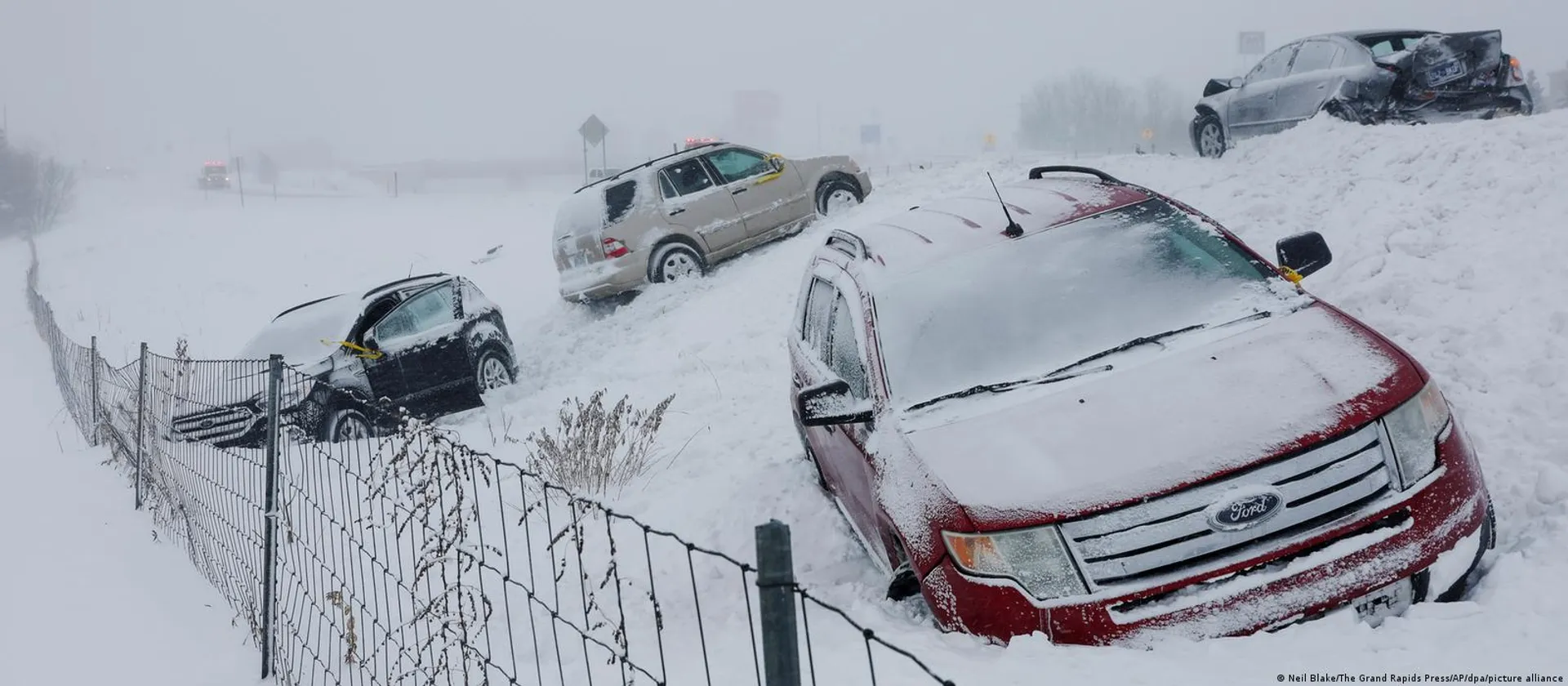 At least 60 killed in U.S. due to devastating winter storm