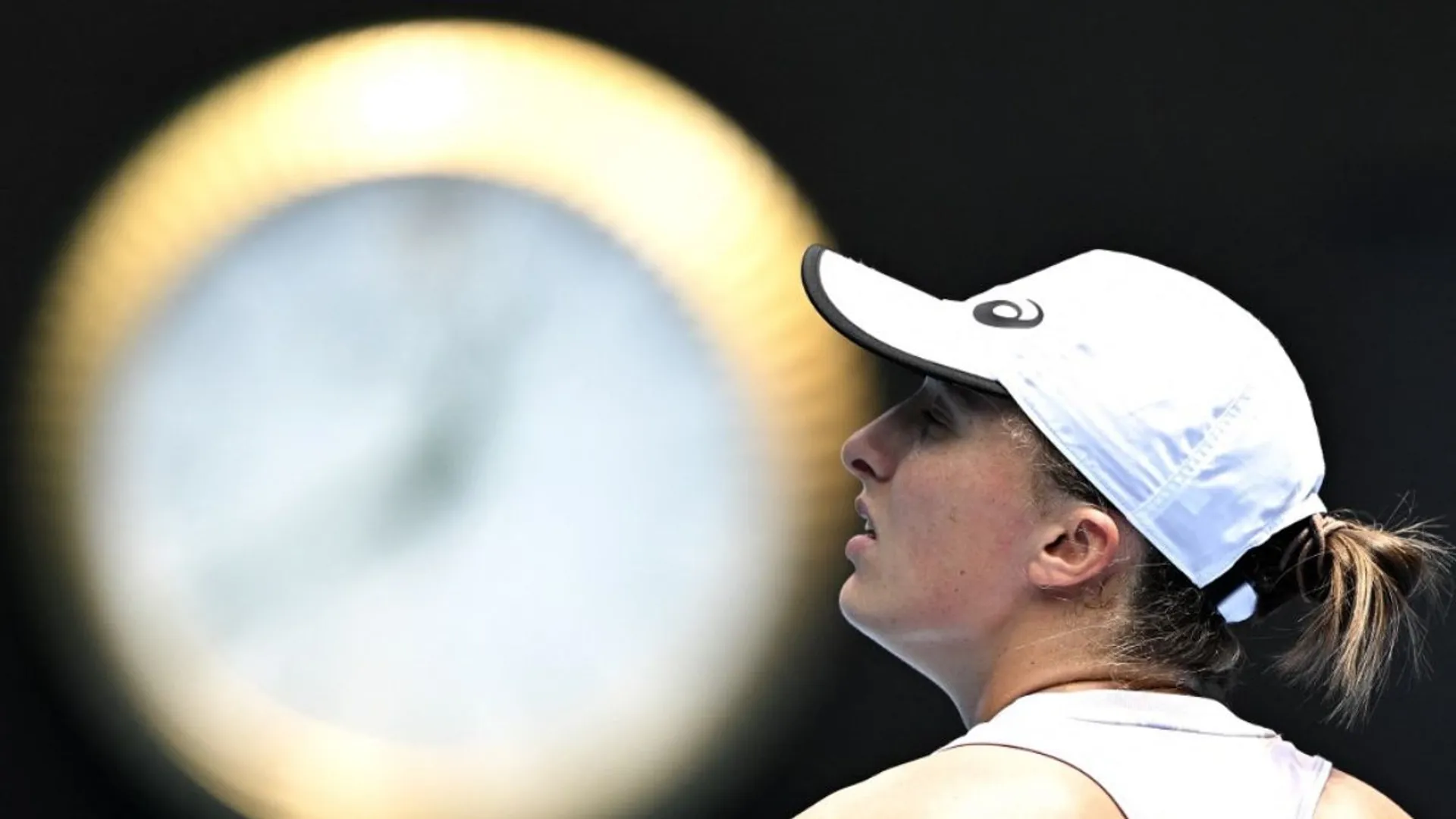 2023 Australian Open: 'Pressured' world number 1 Iga Swiatek crashes out in fourth round to Elena Rybakina