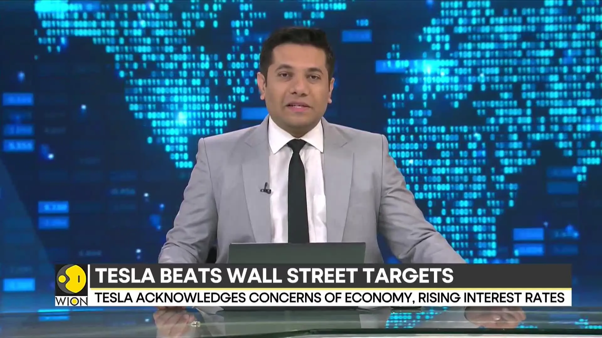 Tesla acknowledges concerns about the economy, rising interest rates