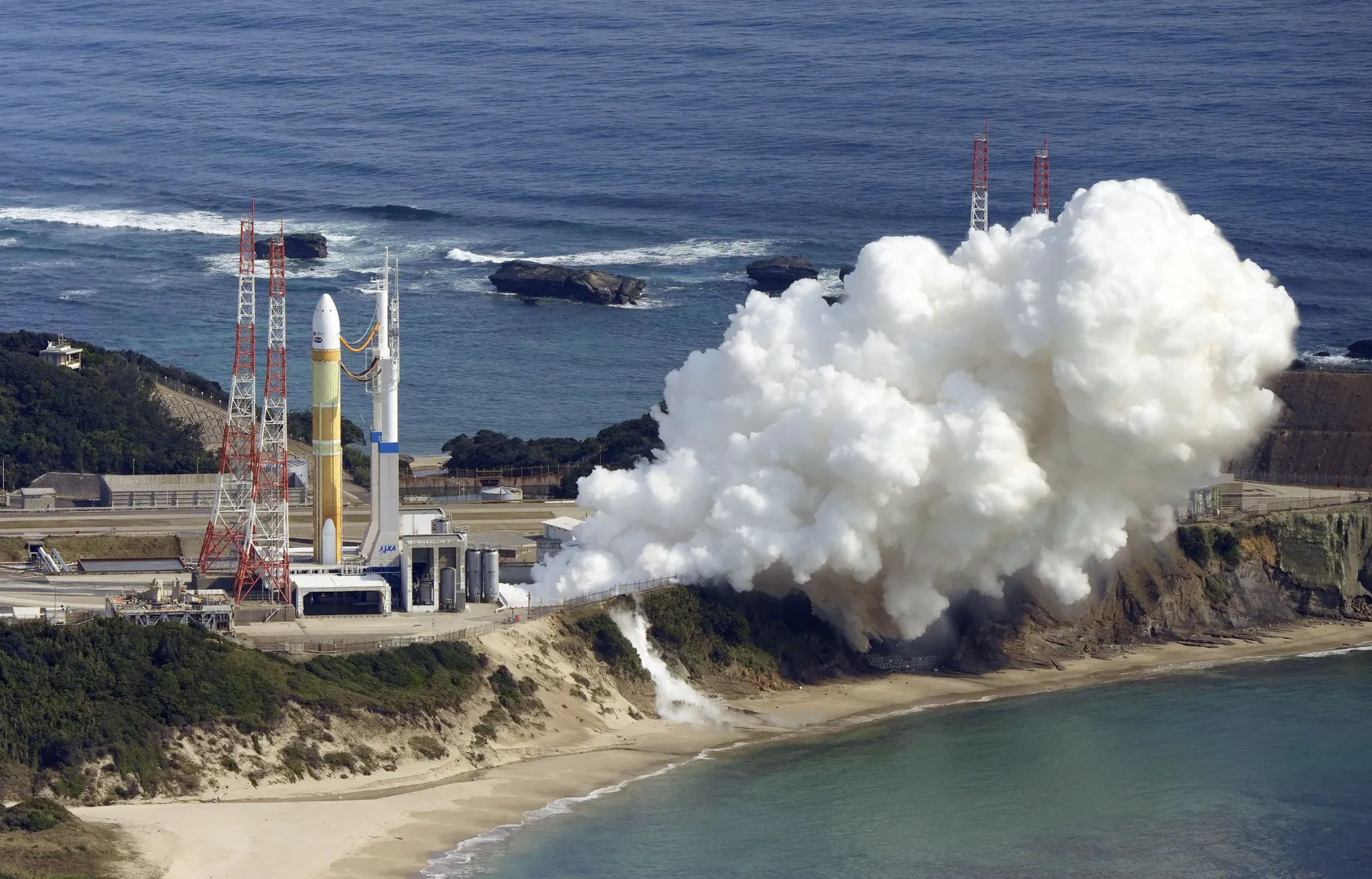 Japan: Rocket boosters fail to fire, resulting in cancellation of launch