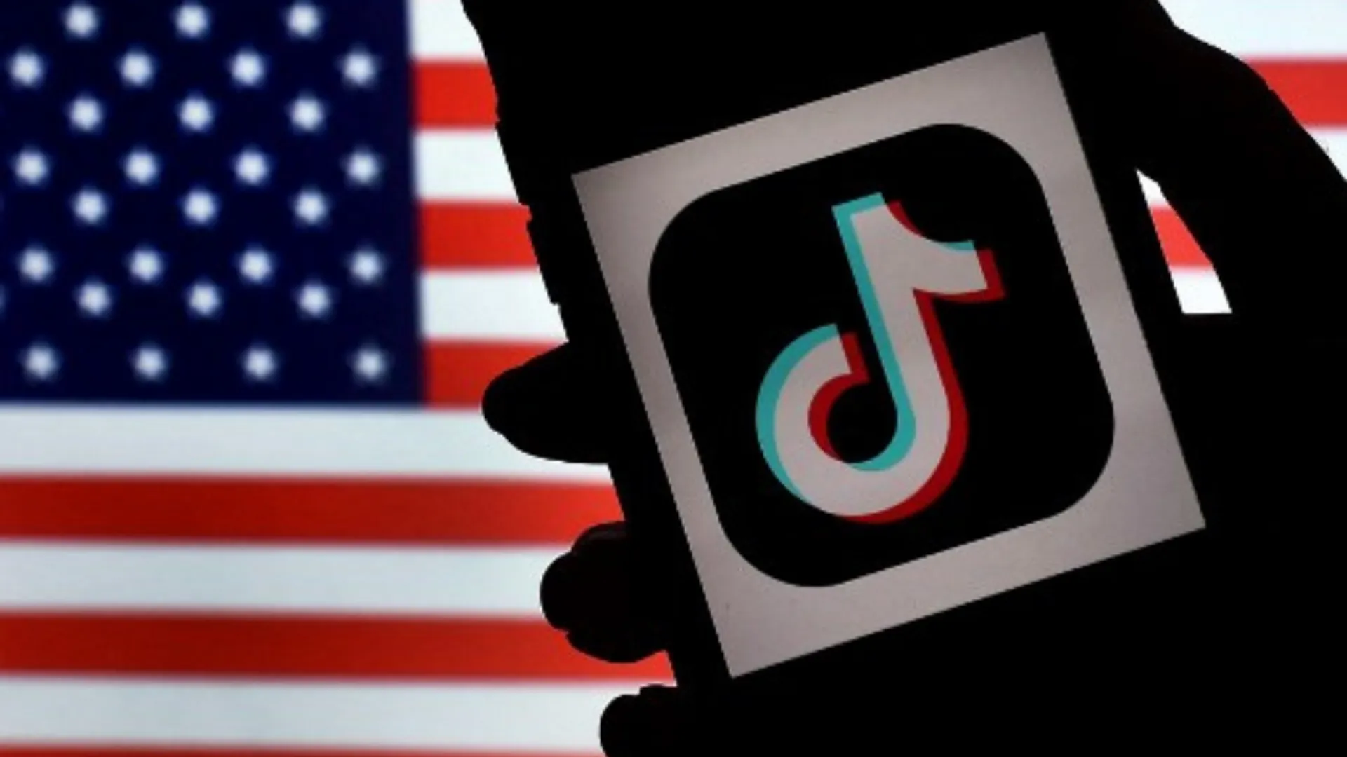 White House welcomes bill allowing ban on TikTok
