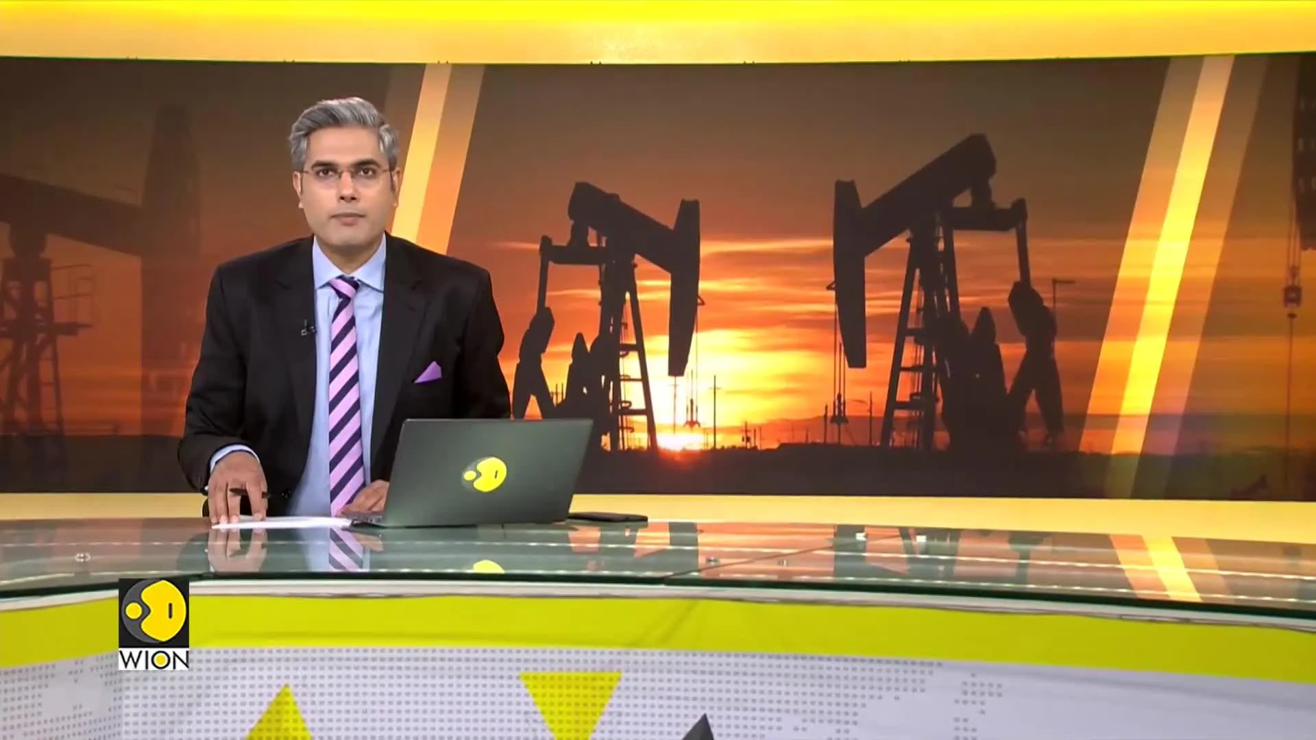Crude oil prices decline 1% after scaling multi-month highs