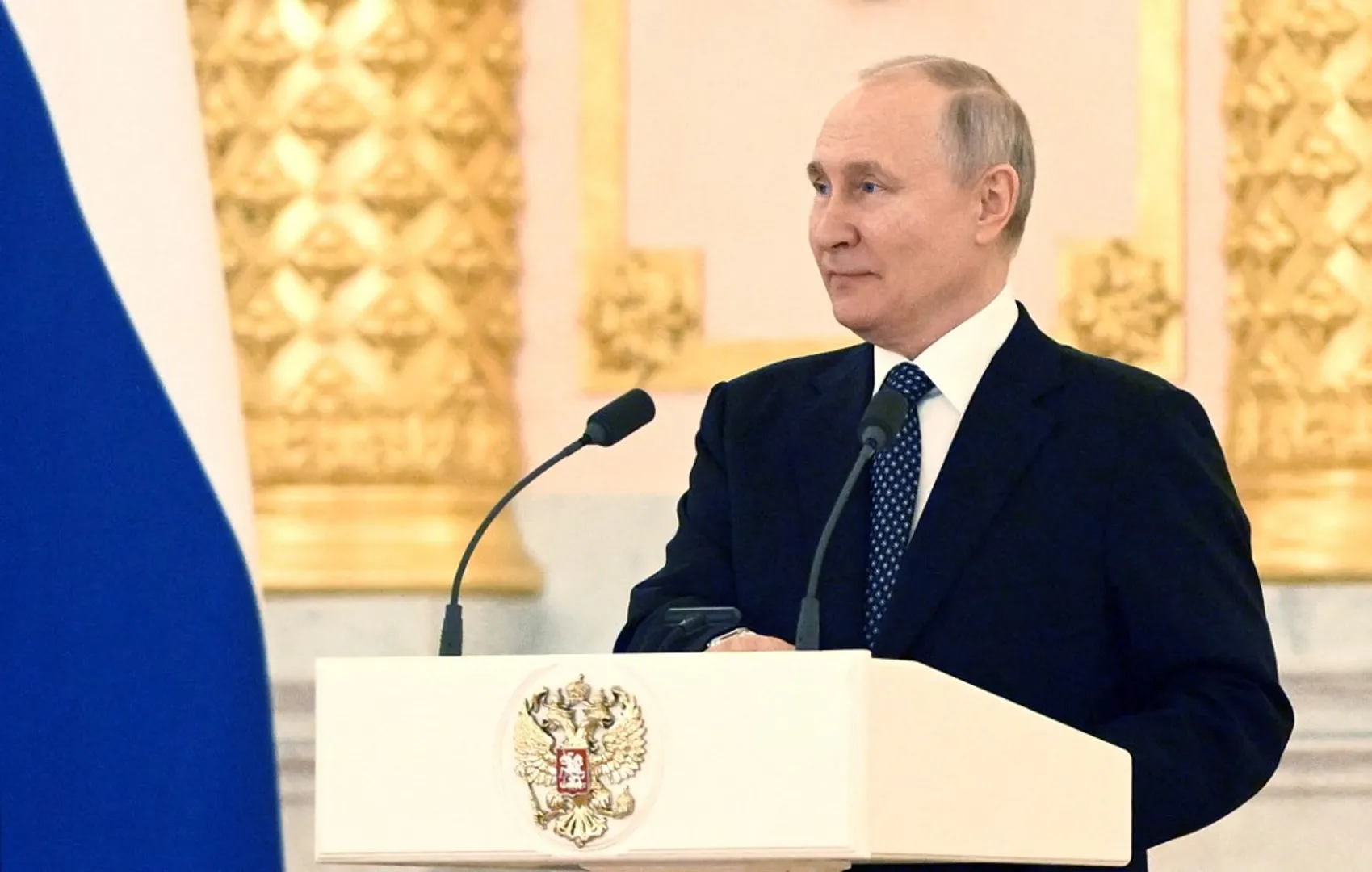 Putin receiving chemo for cancer, his people planning to oust him, say leaked US papers