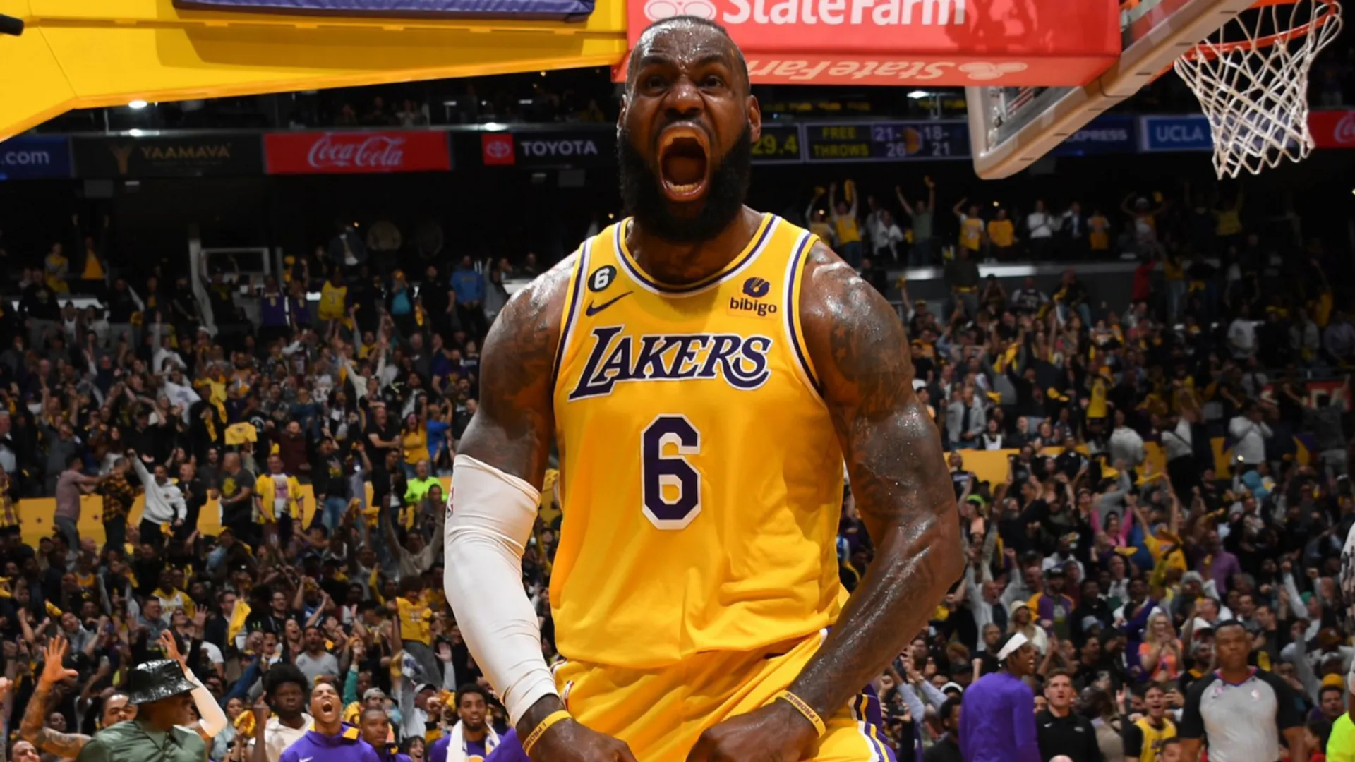 NBA Playoffs 2023: LeBron James leads Lakers past Grizzlies in Game 4