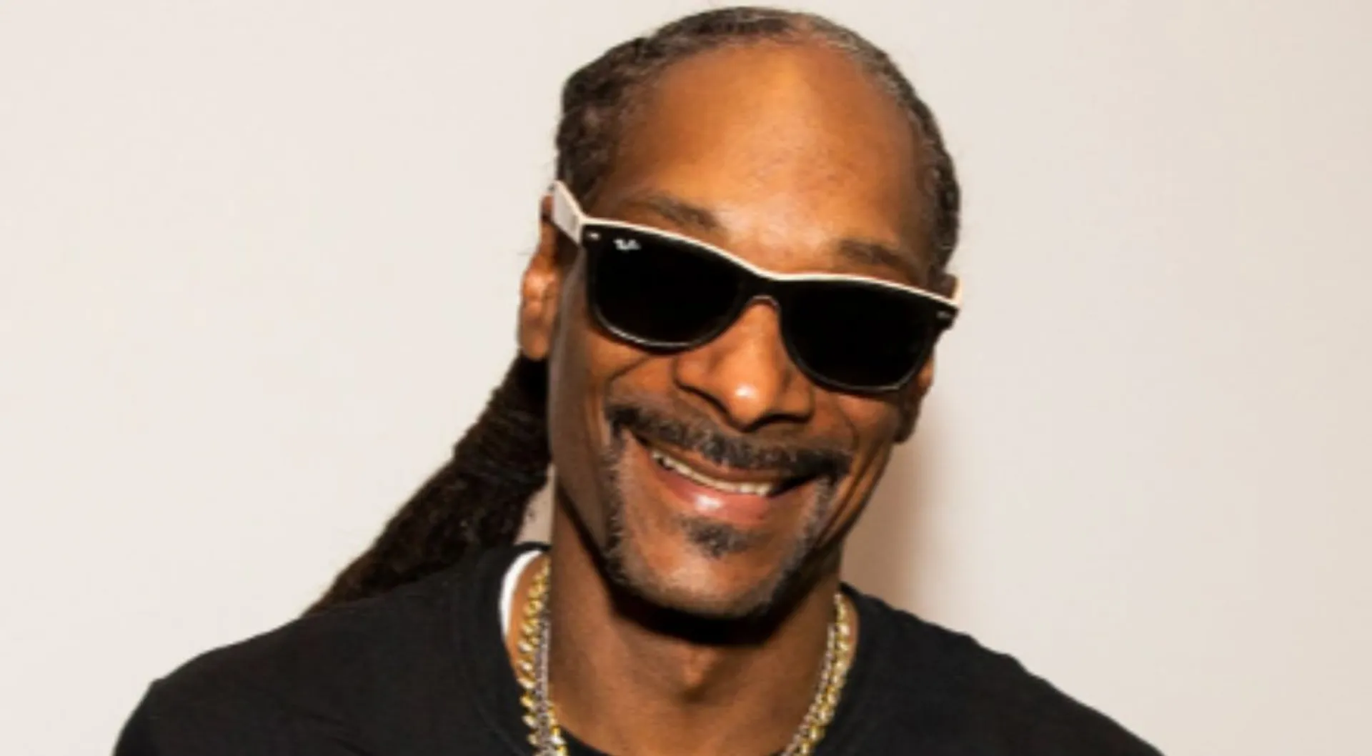 US rapper Snoop Dogg to carry Olympic torch