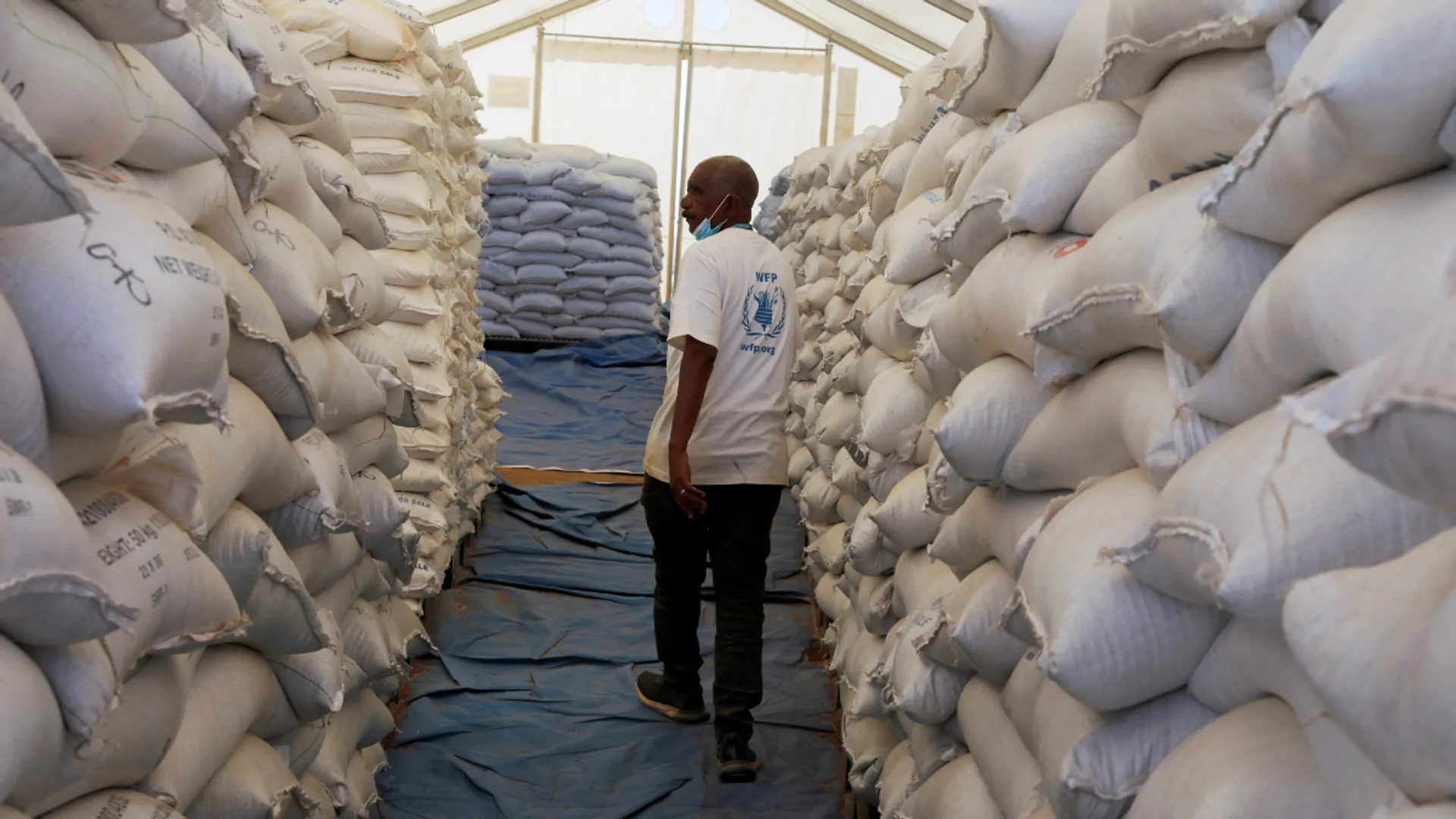 US alleges illicit sale of food aid in Tigray, pauses shipments