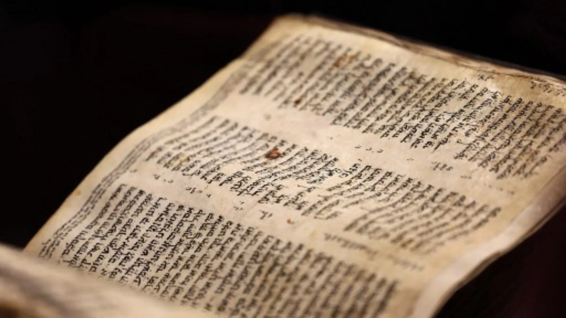World's oldest near-complete Hebrew Bible sells for $38.1 million