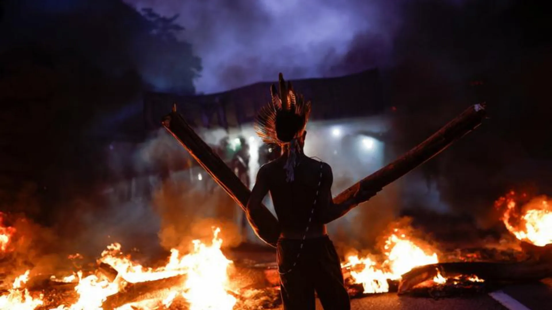 In Pics | Arrows, tear gas fly as Brazil's indigenous clash with police over land recognition
