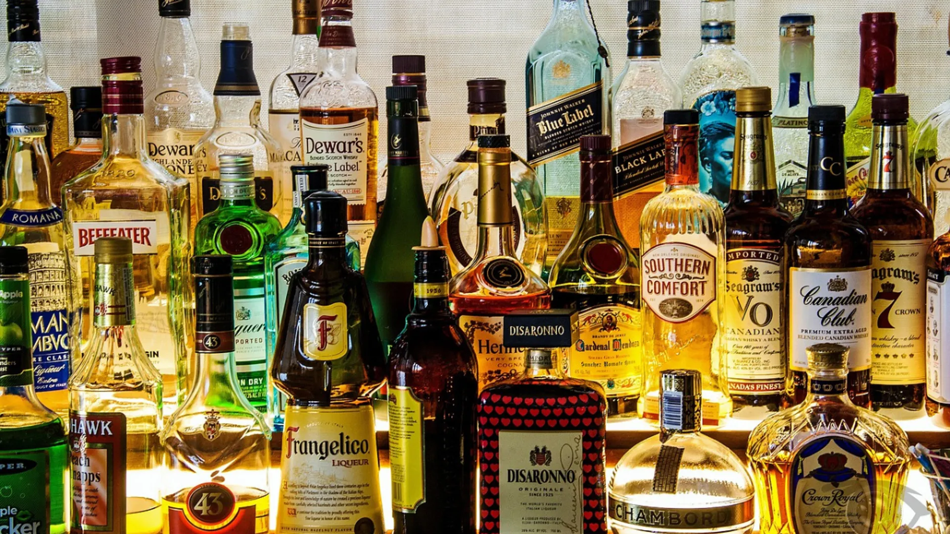 India: Police unearth 50 litres of illicit liquor hidden inside grave in Bihar