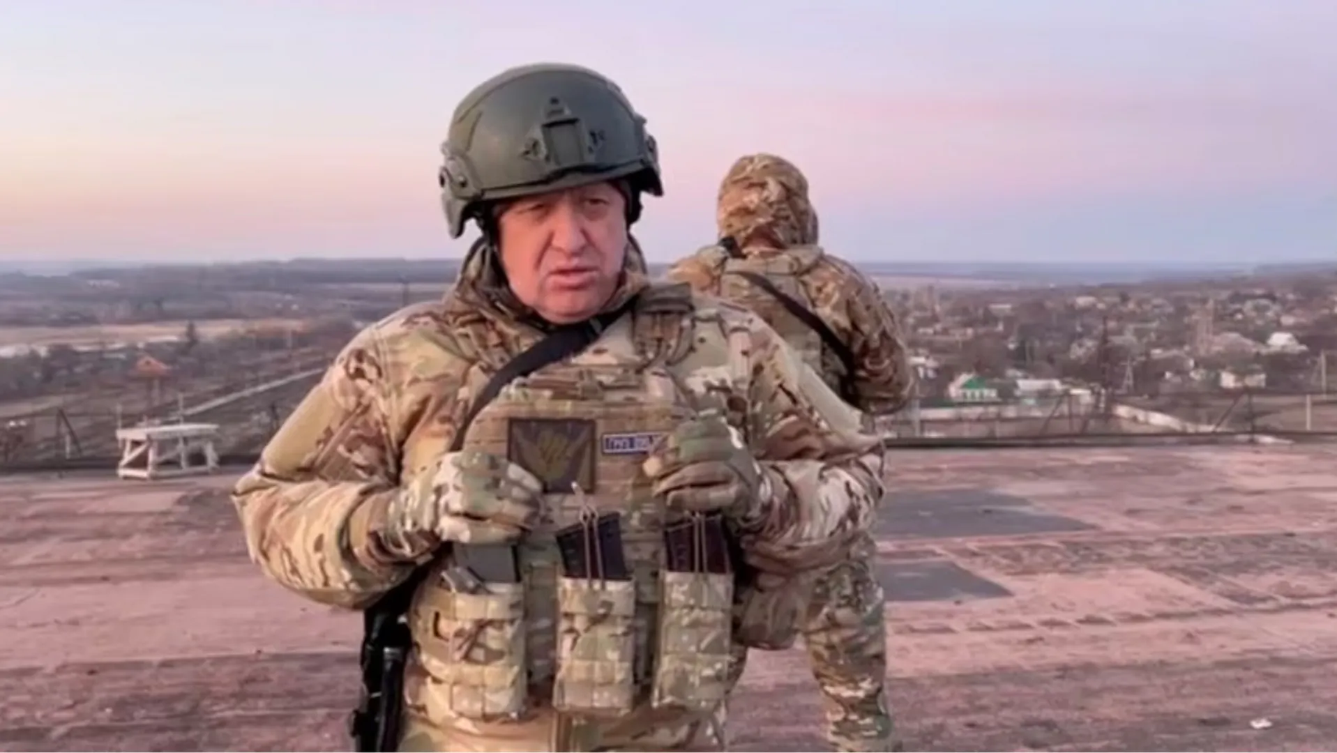 Wagner chief Prigozhin orders fighters to retreat, halt advance on Moscow to prevent bloodshed