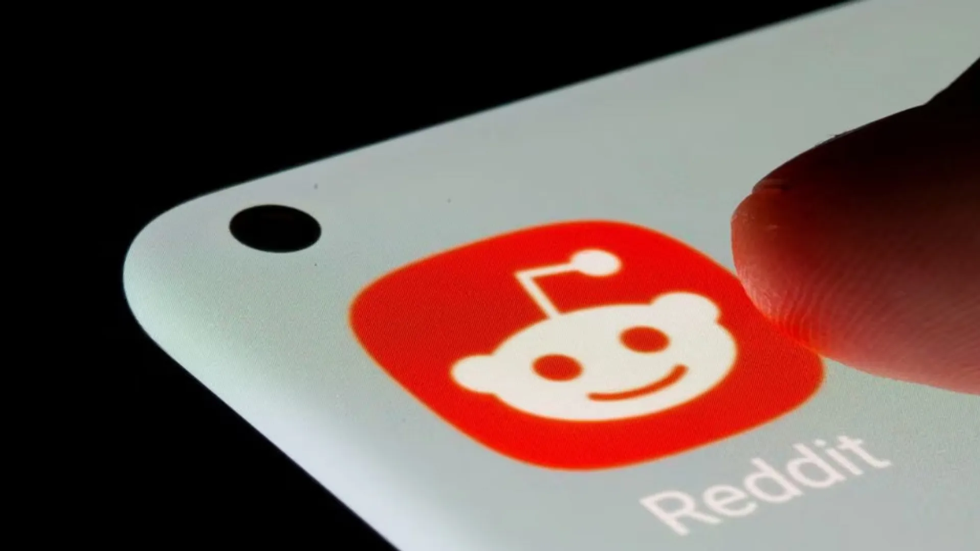 Reddit IPO hits high note, raises $748 million with top-end pricing: Report