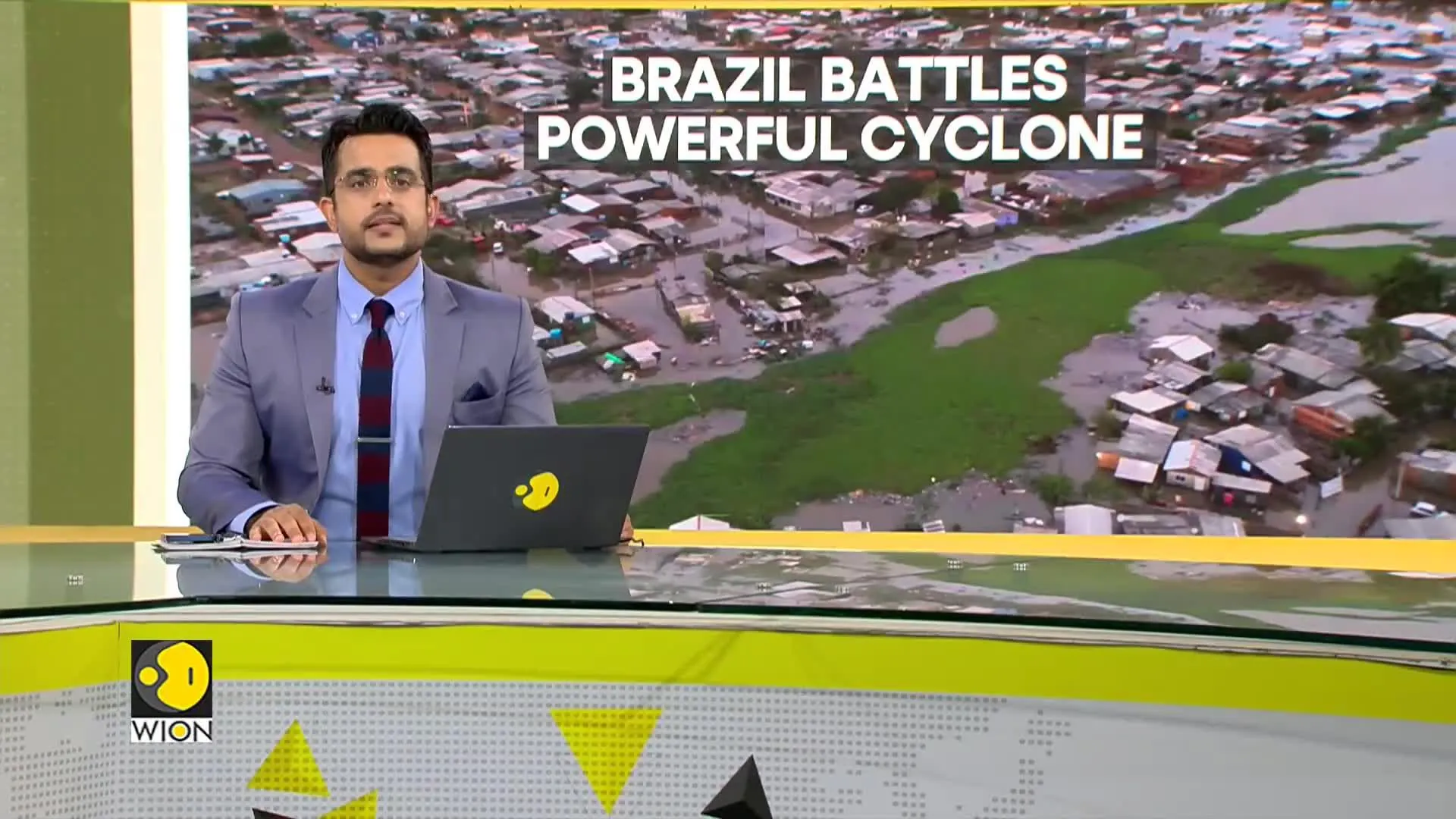 Powerful cyclone batters Southern Brazil, al least one dead