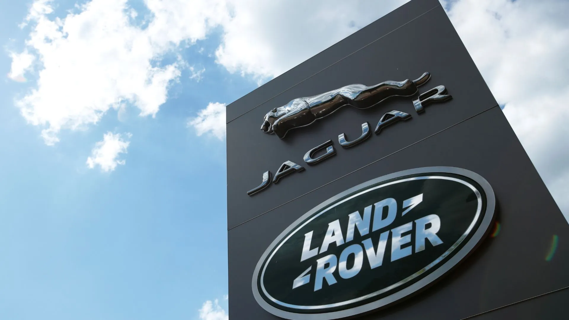 Jaguar Land Rover owner Tata to build UK battery factory, creating 9,000 new jobs