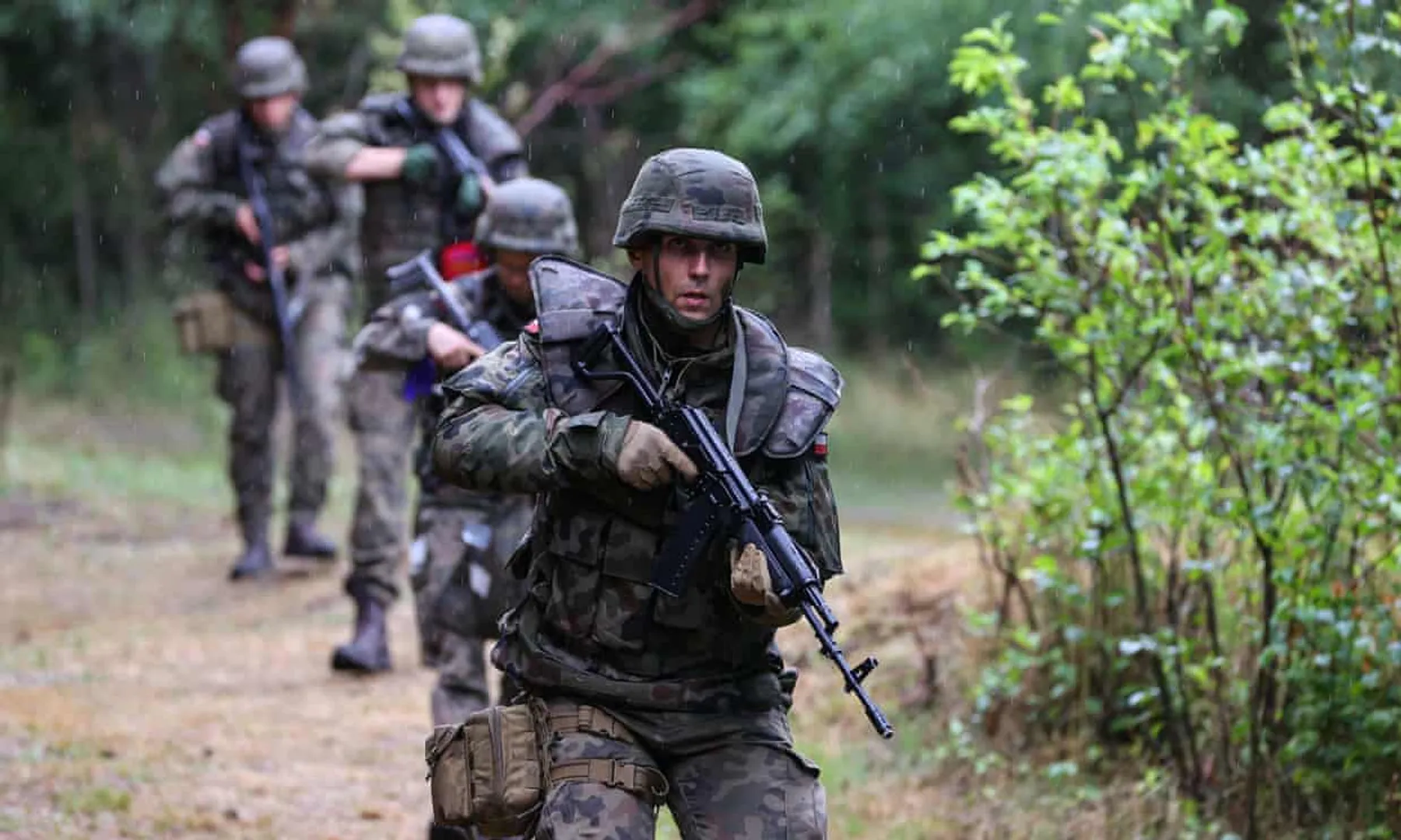 Poland rushes more troops to east after accusing Belarus of intrusion 