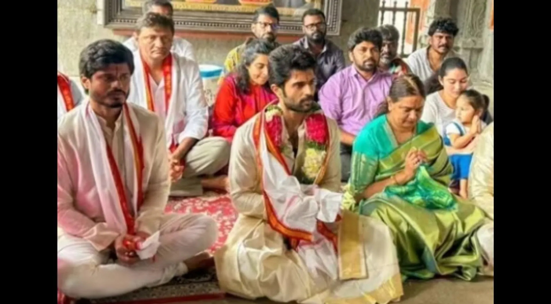 Vijay Deverakonda visits Yadadri Temple with family post release of Kushi