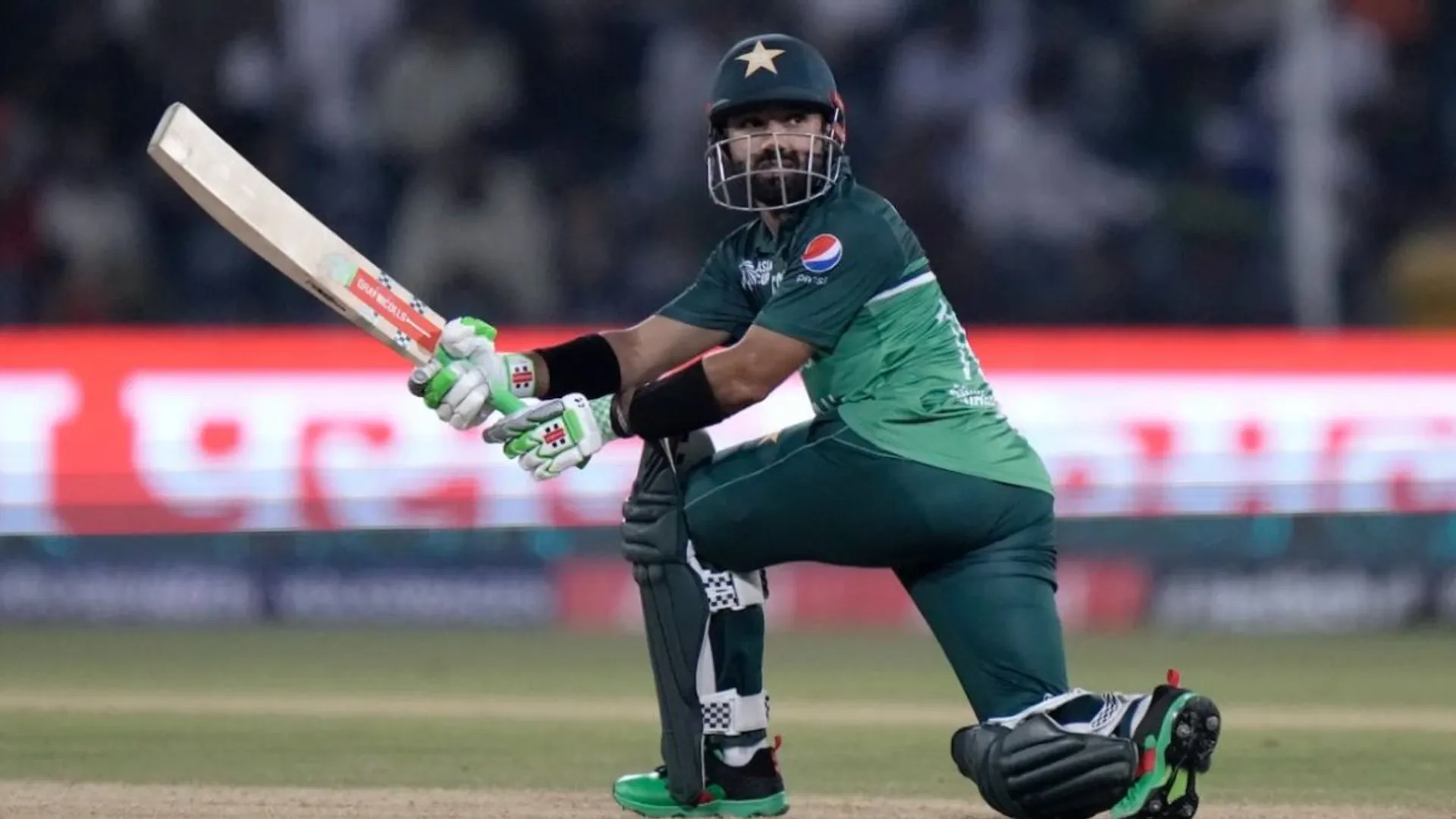 Pakistan replace Sarfaraz Ahmed with Mohammad Rizwan for second Test against Australia