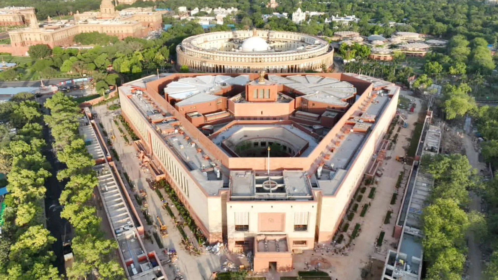 Three arrested for attempting Parliament entry with fake IDs, probe underway
