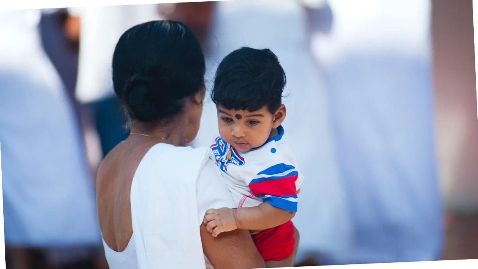 Early signs of Nipah virus in children: Symptoms, treatment and prevention